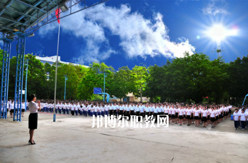 廣東湛江衛(wèi)生學校2020年招生辦聯(lián)系電話