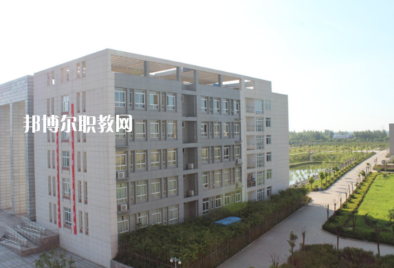 安徽六安技師學(xué)院2020年招生辦聯(lián)系電話(huà)