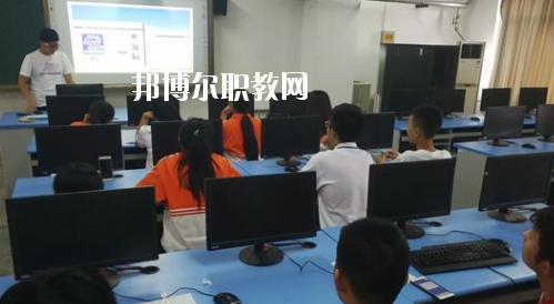 蘭州紅古區(qū)職教中心2020年報(bào)名條件、招生要求、招生對(duì)象