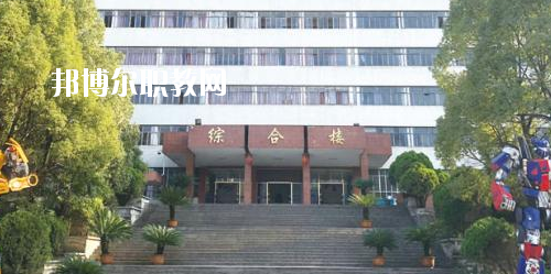 貴陽(yáng)現(xiàn)代裝備制造技工學(xué)校怎么樣、好不好