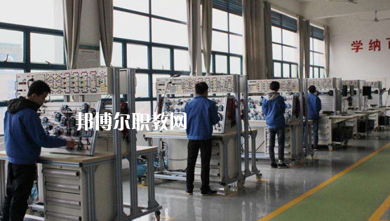 合肥廬江育才學(xué)校2020年報(bào)名條件、招生要求、招生對(duì)象 