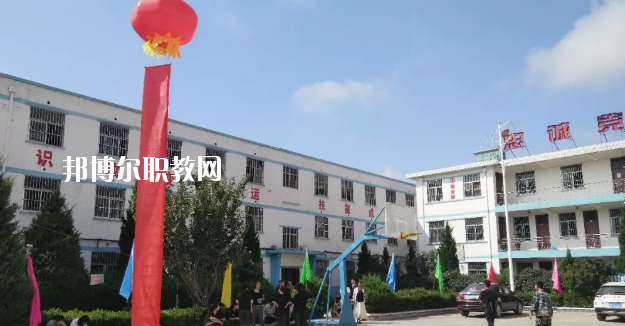 慶陽市機(jī)電工程學(xué)校2020年學(xué)費(fèi)、收費(fèi)多少