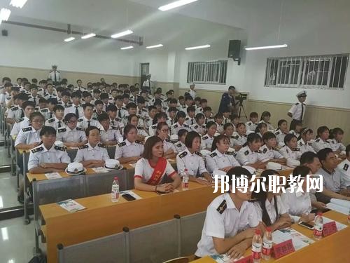 河南省經(jīng)濟技術中等職業(yè)學校2021年報名條件、招生要求、招生對象