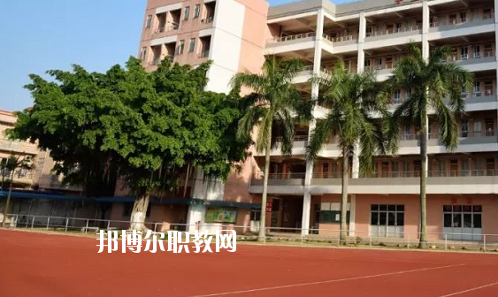 佛山順德區(qū)容桂職業(yè)技術學校2020年報名條件、招生要求、招生對象