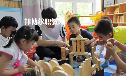 四川2020年幼師學校好還是職高好