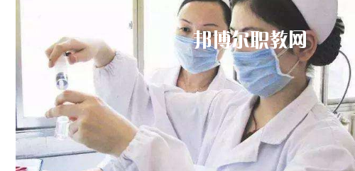 貴州2020年適合女生的衛(wèi)校
