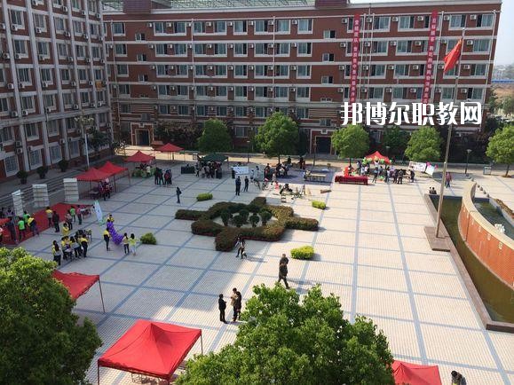 鄭州市財(cái)經(jīng)學(xué)校2021年報(bào)名條件、招生要求、招生對(duì)象