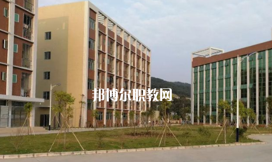 龍門縣職業(yè)技術學校2020年報名條件、招生要求、招生對象