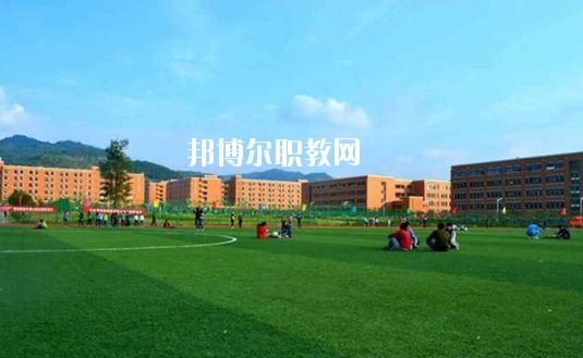 漯河市第二中等專(zhuān)業(yè)學(xué)校2021年報(bào)名條件、招生要求、招生對(duì)象