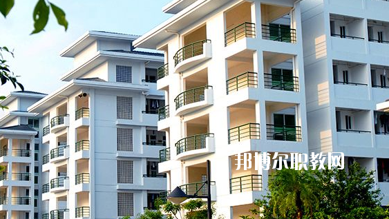 梅州職業(yè)技術(shù)學校2020年報名條件、招生要求、招生對象