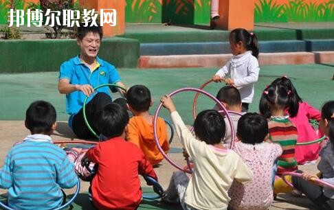湖北2020年男生可以讀幼師學校嗎