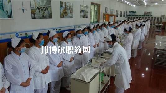 四川2020年現(xiàn)在衛(wèi)校學什么專業(yè)好