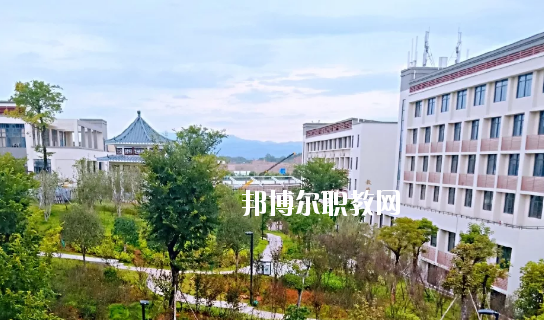 五華縣技工學(xué)校2020年報名條件、招生要求、招生對象