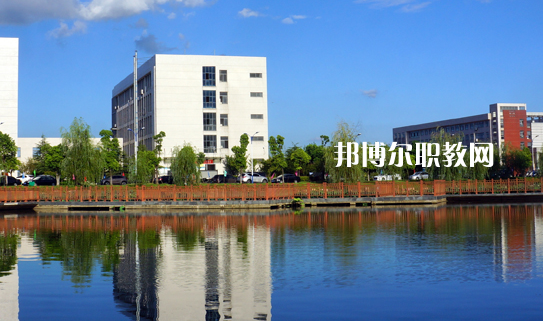 安徽銅陵技師學(xué)院怎么樣、好不好