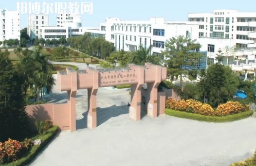 汕頭潮陽建筑職業(yè)技術(shù)學(xué)校2021年招生簡(jiǎn)章