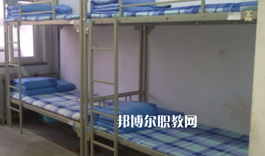 江門(mén)第一職業(yè)高級(jí)中學(xué)2021年宿舍條件