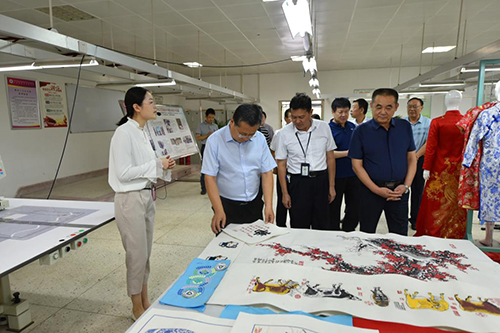 江蘇省連云港工貿(mào)高等職業(yè)技術(shù)學(xué)校2021年報(bào)名條件、招生要求、招生對象