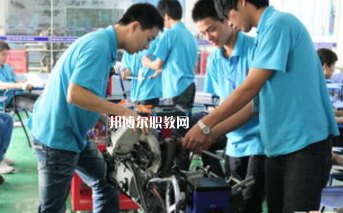 重慶2021年汽修學校哪個專業(yè)比較好