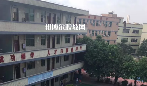 廣東領(lǐng)才技工學(xué)校2021年報(bào)名條件、招生要求、招生對(duì)象