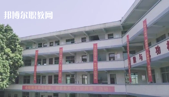 廣東領才技工學校怎么樣、好不好