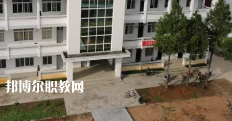 黟縣職業(yè)學(xué)校2021年報(bào)名條件、招生要求、招生對象 