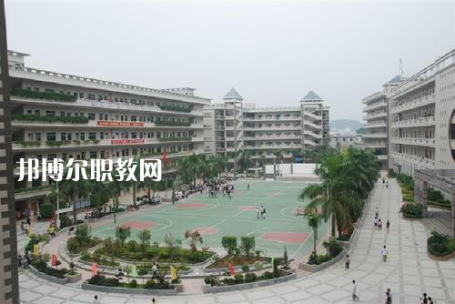 雅安航空工業(yè)聯(lián)合技工學(xué)校2021年報(bào)名條件、招生要求