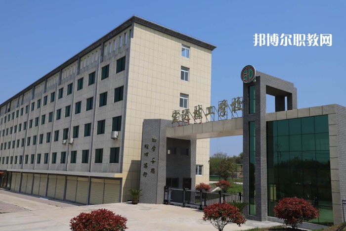 懷寧宏達(dá)技工學(xué)校2021年報(bào)名條件、招生要求、招生對(duì)象