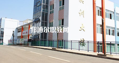 畢節(jié)同心農工中等職業(yè)技術學校地址在哪里