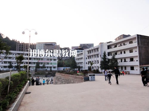 通?？h職業(yè)高級中學2021年招生錄取分數(shù)線