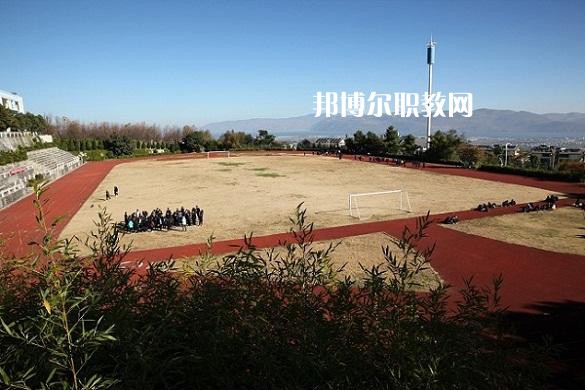 大理州財貿(mào)學(xué)校2021年報名條件、招生要求、招生對象