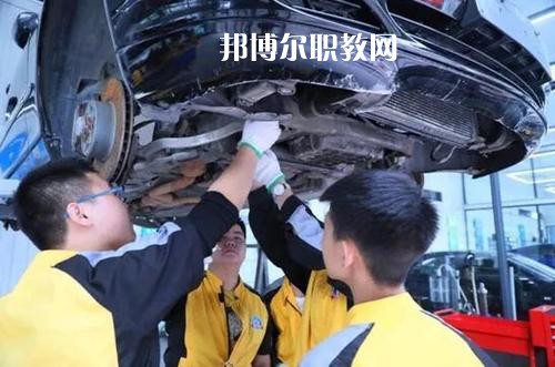 成都2021年男生讀汽修學校學什么專業(yè)好