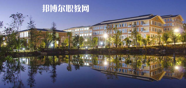 保山中醫(yī)藥高等?？茖W校2021年招生辦聯(lián)系電話