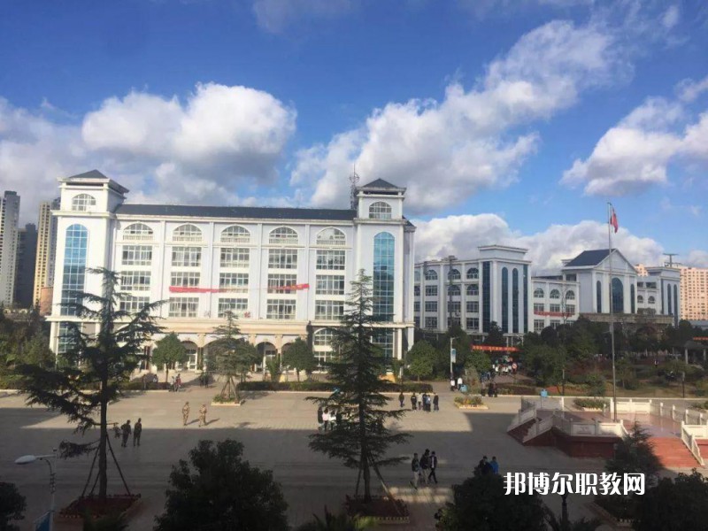 曲靖師宗職業(yè)技術(shù)學(xué)校2021年報(bào)名條件、招生要求、招生對(duì)象