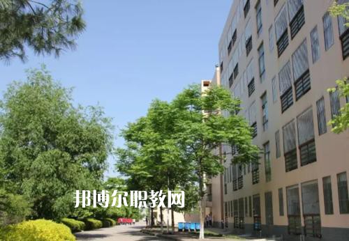 云南曲靖應(yīng)用技術(shù)學(xué)校2021年學(xué)費(fèi)、收費(fèi)多少