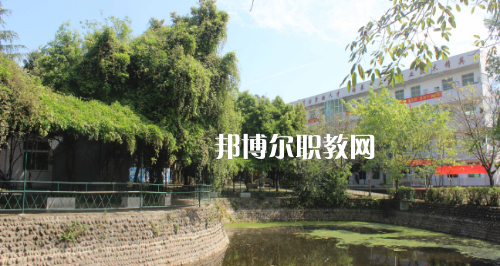 成都青華職業(yè)學校怎么樣、好不好