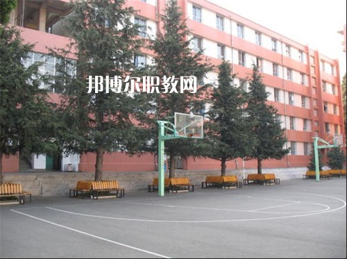 云南貿(mào)易經(jīng)濟學校2021年招生辦聯(lián)系電話
