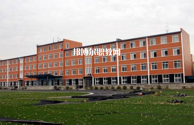 云南楚雄工業(yè)學校怎么樣、好不好