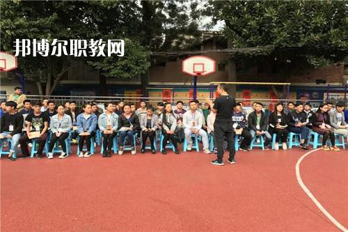 四川省彝文學(xué)校2021年報(bào)名條件、招生要求、招生對(duì)象