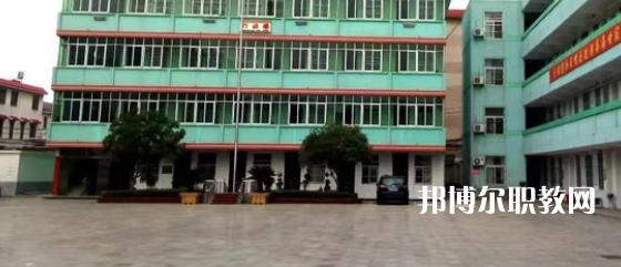 安徽省蒙城建筑工業(yè)中等專(zhuān)業(yè)學(xué)校2021年招生辦聯(lián)系電話(huà) 