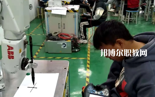 貴州貴陽市商貿(mào)學校怎么樣、好不好