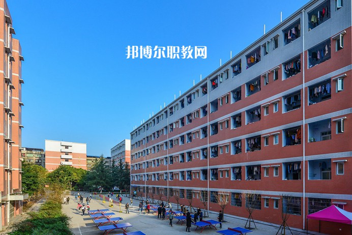 秦皇島市燕?？萍悸殬I(yè)學(xué)校2022年報(bào)名條件、招生要求、招生對(duì)象