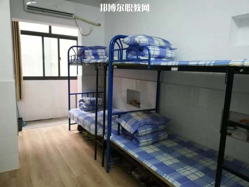 南京新港中等專業(yè)學校2022年宿舍條件