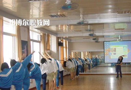 鶴山職業(yè)技術(shù)學(xué)校2022年報名條件、招生要求、招生對象