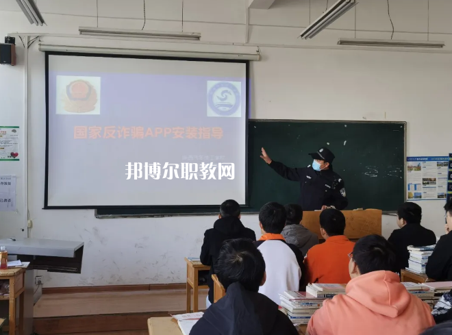 陜西汽車技工學校網(wǎng)站網(wǎng)址