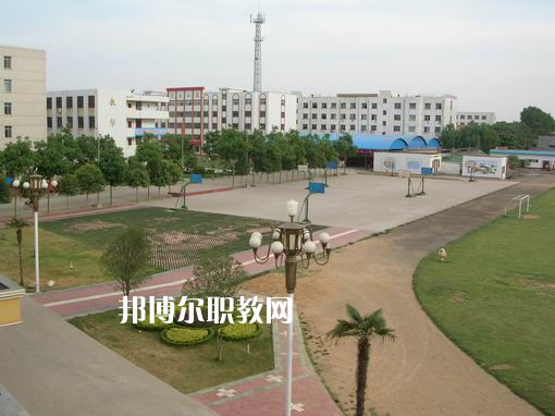 重慶計(jì)算機(jī)職業(yè)高級(jí)中學(xué)怎么樣、好不好