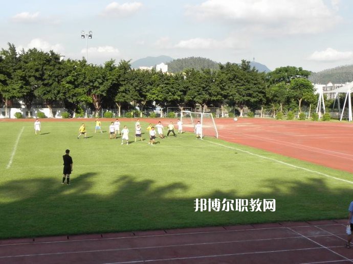 重慶計算機(jī)職業(yè)高級中學(xué)地址在哪里