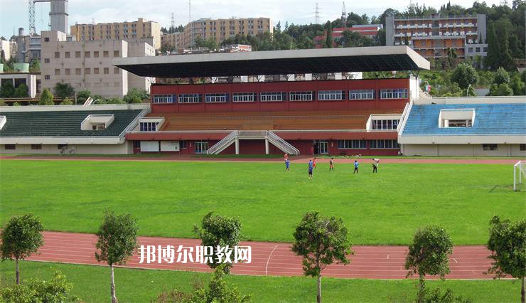重慶魚嘴職業(yè)高級中學(xué)2022年學(xué)費、收費多少 