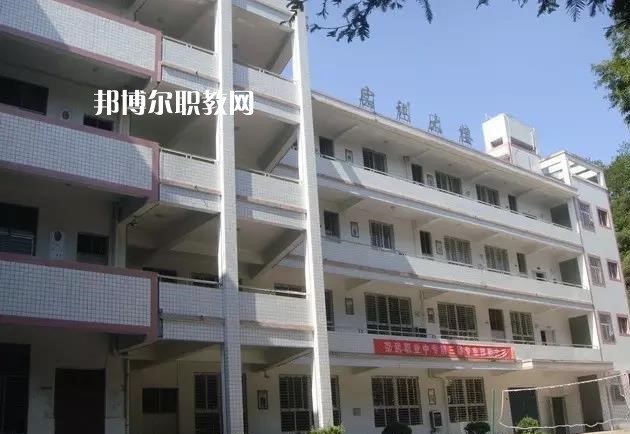 重慶五里店職業(yè)中學2022年報名條件、招生要求、招生對象 