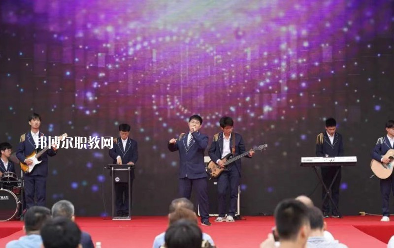 南京中華中等專業(yè)學(xué)校怎么樣、好不好