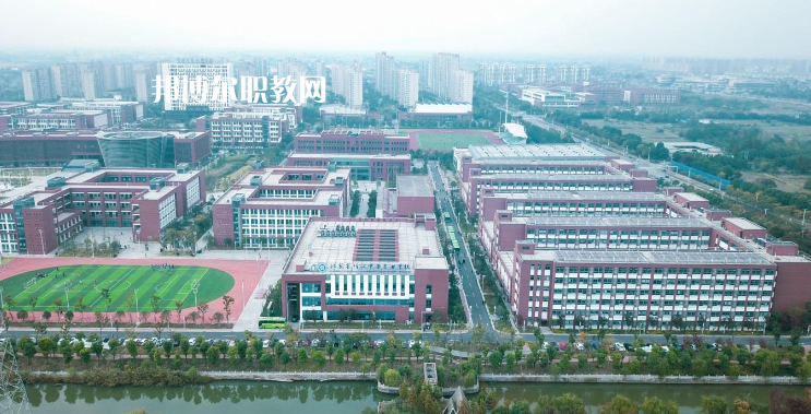 江蘇靖江中等專業(yè)學校怎么樣、好不好
